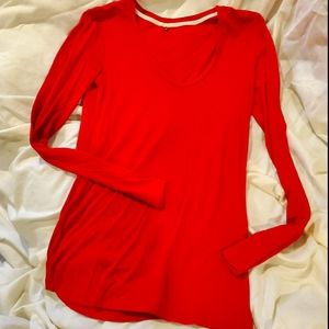 🍄3/$20🍄VS VICTORIAS SECRET long sleeve t soft red